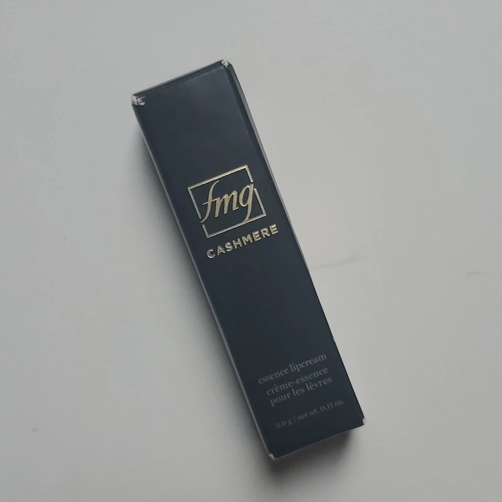 Avon fmg Cashmere Essence Lipcream-Coral Charm